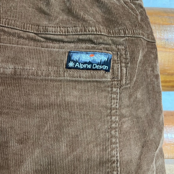 Men's Alpine Design Roasted Coffee‎ Casual Hiking Shorts - Picture 4 of 6